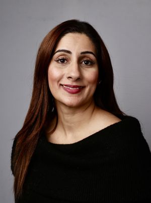 En person med langt hår